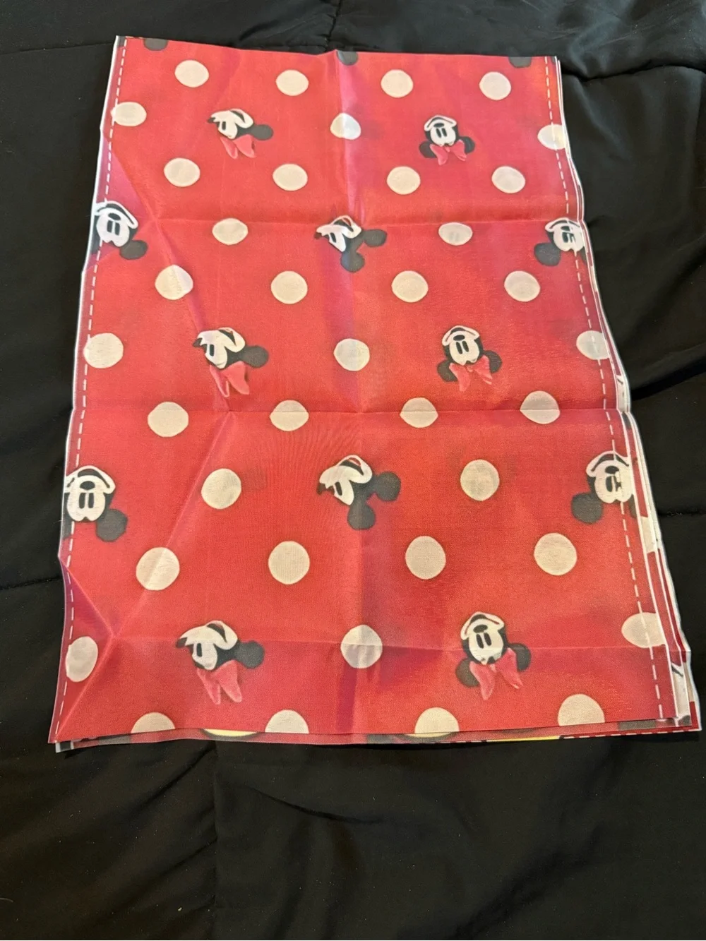 Mickey & Minnie Table Runner